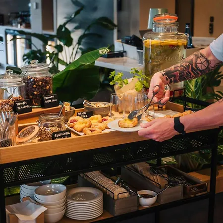 Element By Westin Hotel 3*