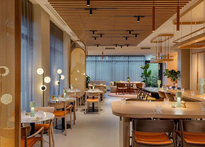 Element By Westin Hotel 3*