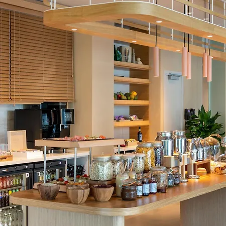 Element By Westin Otel Wroclaw